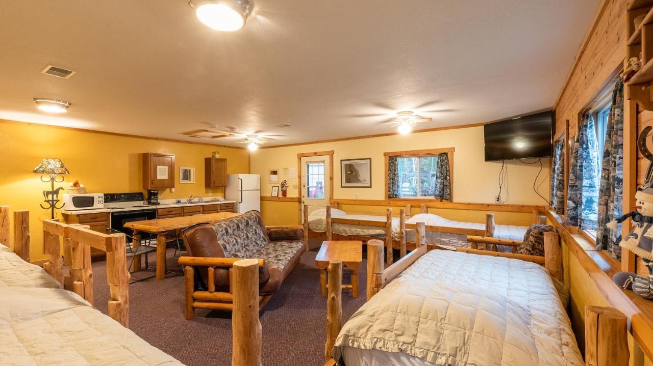 Hotel Spur Of The Moment Ranch Mountain Esterno foto