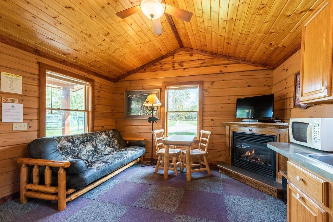 Hotel Spur Of The Moment Ranch Mountain Esterno foto